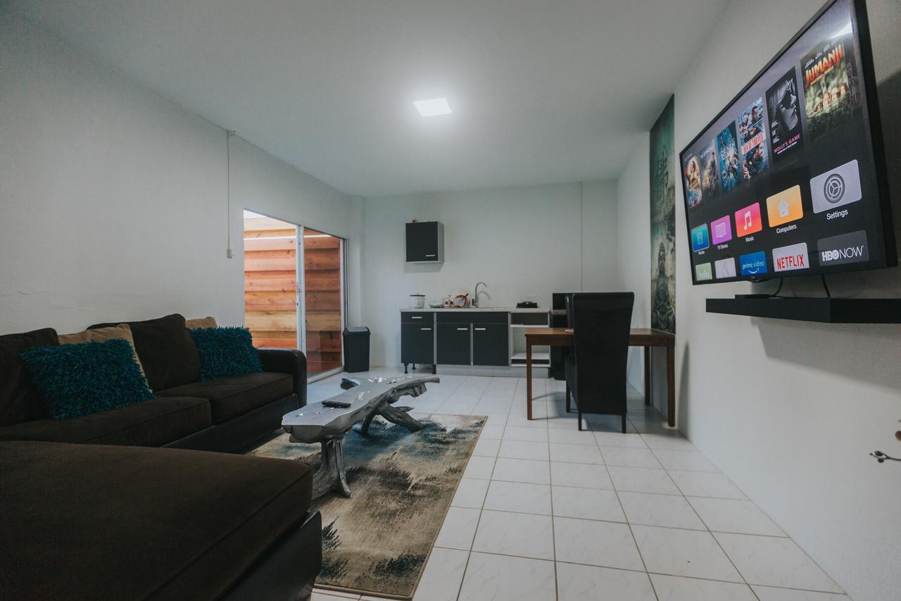 Buddha Studios Aruba شاطئ بالم المظهر الخارجي الصورة