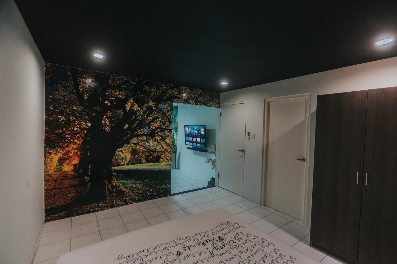 Buddha Studios Aruba شاطئ بالم المظهر الخارجي الصورة