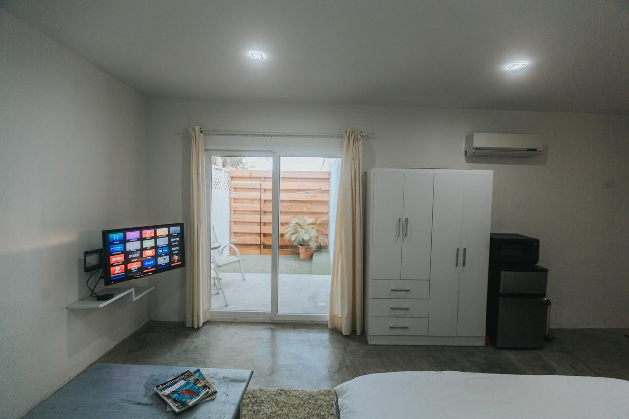 Buddha Studios Aruba شاطئ بالم المظهر الخارجي الصورة